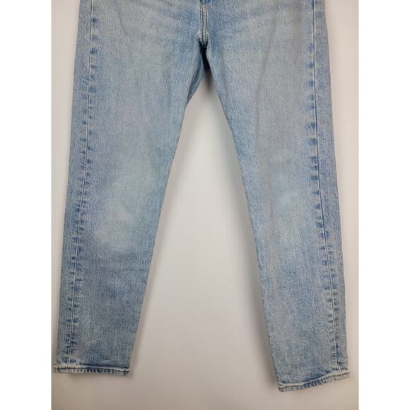Levi's Premium Wedgie Jeans Women's Button Fly Light Wash Tapered Leg 28x27 - Picture 3 of 8